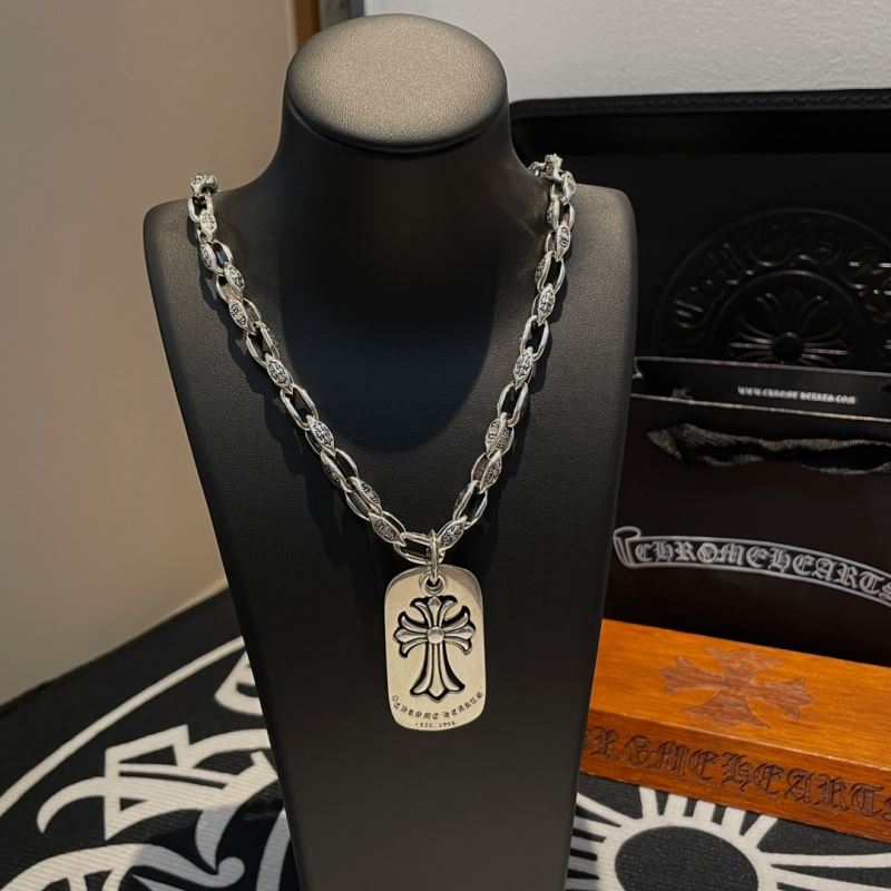 Ch*0me He**ts necklaces